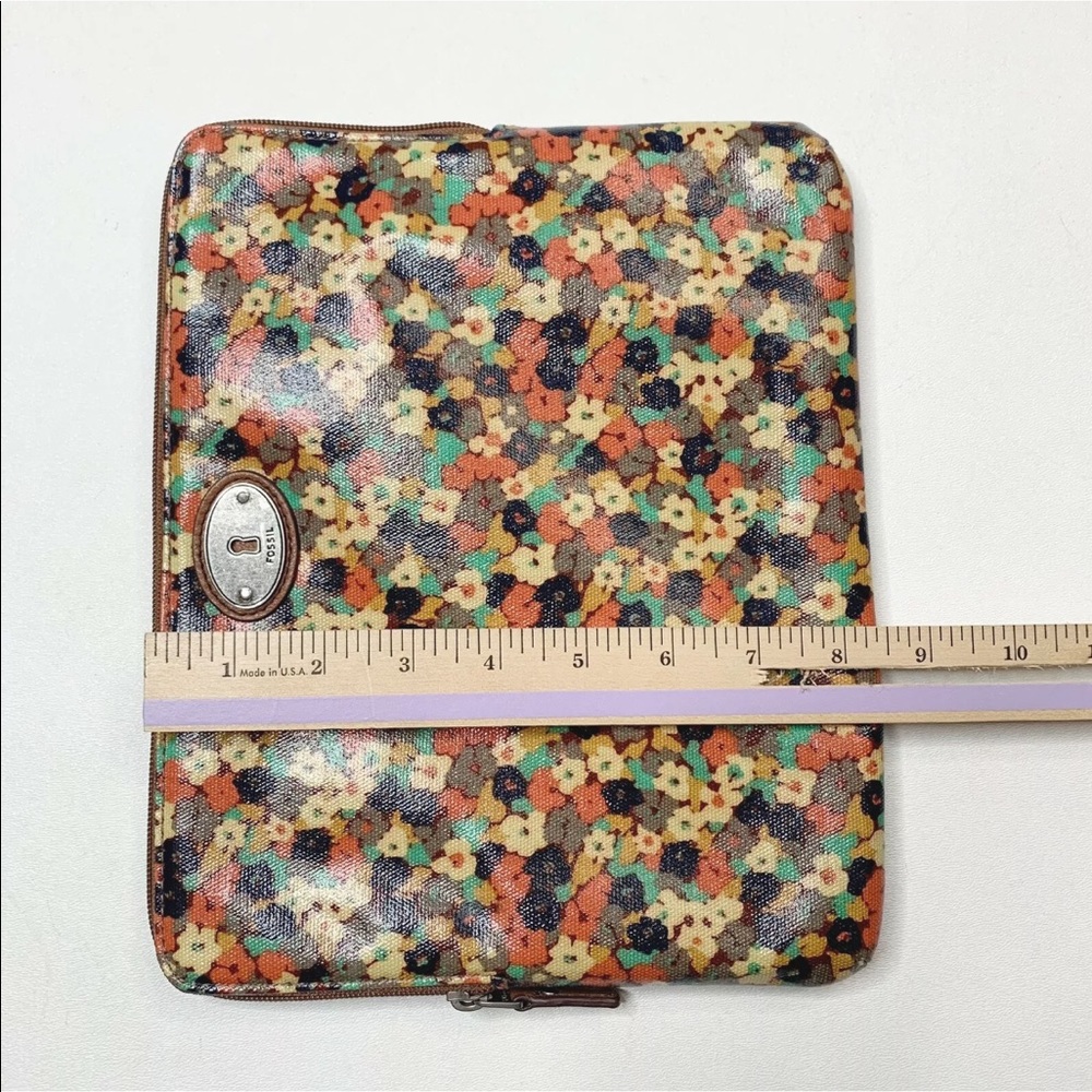 Fossil Key Zipper Case Tablet iPad Floral Coated - Picture 8 of 12